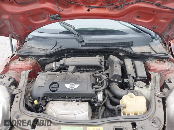 2011 MINI Hardtop with VIN WMWSU3C55BT097555, listed as a IAAI auction lot 42043733 with 185,071 mi miles and . Bid and sale history available at DreamBid. Image 10.