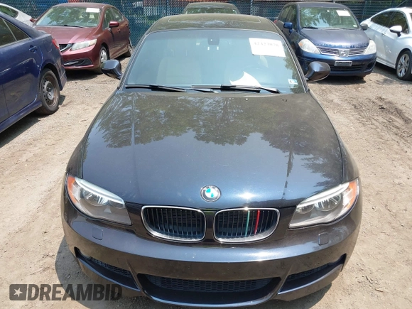 2013 BMW 1 Series 128i z VIN WBAUP7C56DVP24536, wystawiony jako IAAI lot #42423078 z przebiegiem 74 874 mil mil oraz . Historia ofert i sprzedaży dostępna na DreamBid. Obrazek 6.