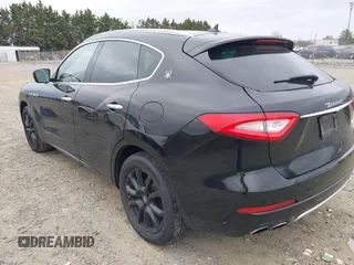 2017 Maserati Levante with VIN ZN661XUL6HX228414, listed as a IAAI auction lot 41898323 with 55,618 mi miles. Bid and sale history available at carsss.com. Image 3.