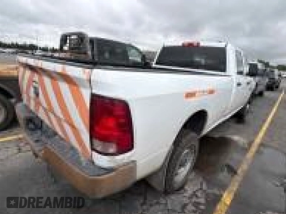 2012 Ram 2500 ST z VIN 3C6TD5HT7CG170151, wystawiony jako IAAI lot #42806496 z przebiegiem 192 475 mil mil oraz . Historia ofert i sprzedaży dostępna na DreamBid. Obrazek 44.