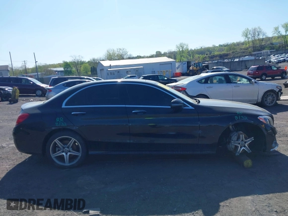 2018 Mercedes-Benz C 300 с VIN 55SWF4KB3JU273059, выставлен на аукционе IAAI как лот 42090952 с пробегом 102 407 миль миль и . История ставок и продаж доступна на DreamBid. Изображение 13.