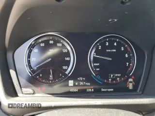 2021 BMW X1 sDrive28i z VIN WBXJG7C04M5T32801, wystawiony jako Copart lot #52046425 z przebiegiem 45 584 mil mil oraz Szkody całkowita. Historia ofert i sprzedaży dostępna na DreamBid. Obrazek 9.