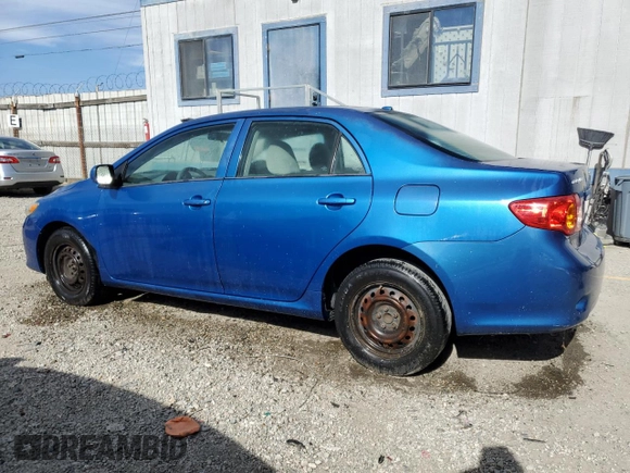 2010 Toyota Corolla z VIN 1NXBU4EE0AZ174665, wystawiony jako Copart lot #52187365 z przebiegiem 121 769 mil mil oraz Szkoda całkowita • Salvage title. Historia ofert i sprzedaży dostępna na DreamBid. Obrazek 2.
