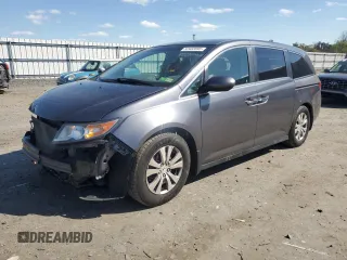 2016 Honda Odyssey SE with VIN 5FNRL5H39GB078198, listed as a Copart auction lot 52402095 with 243,117 mi miles and Salvage Title. Bid and sale history available at carsss.com. Image 1.