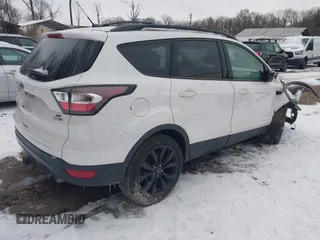 2017 Ford Escape SE with VIN 1FMCU9G96HUB49541, listed as a IAAI auction lot 41381783 with 178,323 mi miles. Bid and sale history available at carsss.com. Image 4.