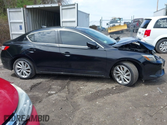 2017 Acura ILX Premium z VIN 19UDE2F78HA004694, wystawiony jako IAAI lot #42144001 z przebiegiem 104 653 mil mil oraz . Historia ofert i sprzedaży dostępna na DreamBid. Obrazek 13.