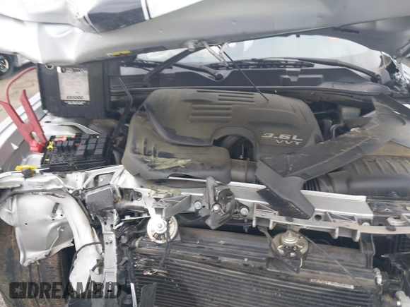 2019 Dodge Challenger SXT z VIN 2C3CDZAG9KH744703, wystawiony jako IAAI lot #41881944 z przebiegiem Nie podano mil oraz . Historia ofert i sprzedaży dostępna na DreamBid. Obrazek 10.