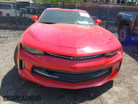 2018 Chevrolet Camaro 1LT with VIN 1G1FB1RSXJ0191855, listed as a IAAI auction lot 42031090 with 165,854 mi miles and . Bid and sale history available at carsss.com. Image 6.