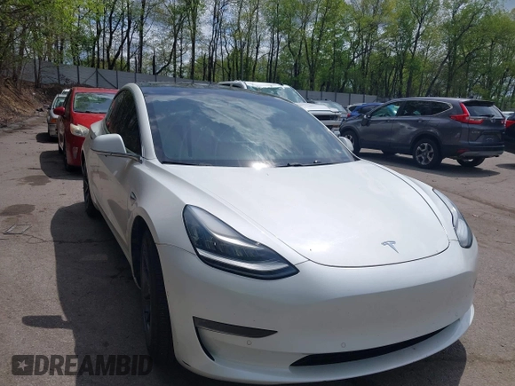 2020 Tesla Model 3 Long Range z VIN 5YJ3E1EB0LF712545, wystawiony jako IAAI lot #42198461 z przebiegiem 22 322 mil mil oraz . Historia ofert i sprzedaży dostępna na DreamBid. Obrazek 23.