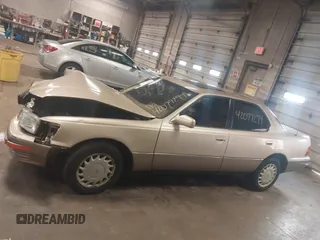 1992 Lexus LS z VIN JT8UF11E7N0140178, wystawiony jako IAAI lot #42077274 z przebiegiem 156 254 mil mil oraz . Historia ofert i sprzedaży dostępna na DreamBid. Obrazek 15.