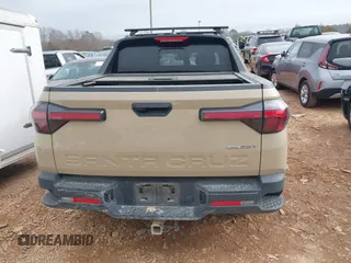 2023 Hyundai Santa Cruz SEL Premium z VIN 5NTJDDAF7PH046605, wystawiony jako IAAI lot #41488316 z przebiegiem 68 562 mil mil oraz . Historia ofert i sprzedaży dostępna na DreamBid. Obrazek 16.
