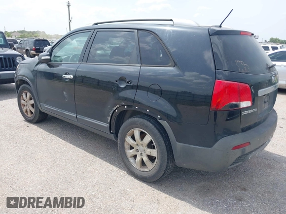 2013 Kia Sorento LX with VIN 5XYKT3A67DG359284, listed as a IAAI auction lot 42644742 with 258,998 mi miles and . Bid and sale history available at DreamBid. Image 3.