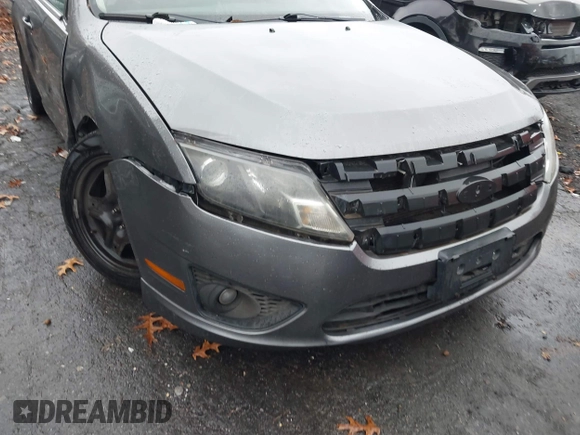 2011 Ford Fusion SE with VIN 3FAHP0HG4BR229273, listed as a IAAI auction lot 40851336 with 153,960 mi miles. Bid and sale history available at carsss.com. Image 11.