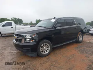 2019 Chevrolet Suburban LT z VIN 1GNSKHKC8KR332167, wystawiony jako IAAI lot #42256453 z przebiegiem 131 882 mil mil oraz . Historia ofert i sprzedaży dostępna na DreamBid. Obrazek 2.