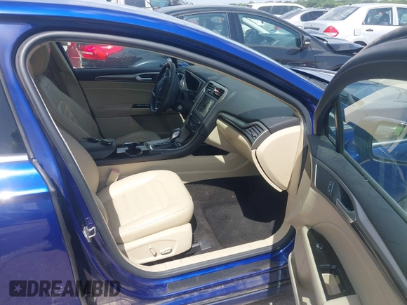 2016 Ford Fusion SE with VIN 3FA6P0H9XGR327689, listed as a IAAI auction lot 42532137 with 93,440 mi miles and . Bid and sale history available at DreamBid. Image 5.