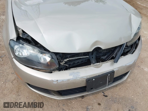 2013 Volkswagen Jetta TDI w/Sunroof & Nav with VIN 3VWPL7AJ1DM666998, listed as a IAAI auction lot 42483201 with 137,861 mi miles and . Bid and sale history available at DreamBid. Image 6.