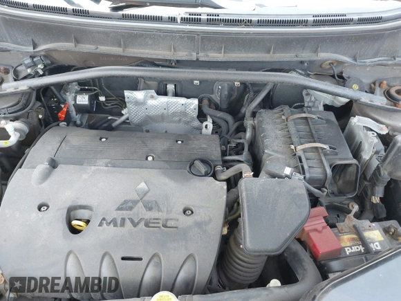 2010 Mitsubishi Outlander z VIN JA4AT3AW5AZ008425, wystawiony jako IAAI lot #42396551 z przebiegiem 134 165 mil mil oraz . Historia ofert i sprzedaży dostępna na DreamBid. Obrazek 10.