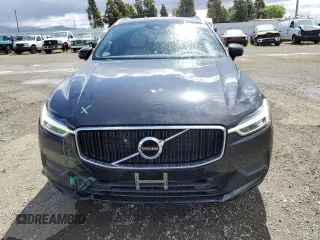 2018 Volvo XC60 Momentum z VIN LYVA22RK2JB078752, wystawiony jako Copart lot #56593385 z przebiegiem 50 890 mil mil oraz Szkoda całkowita • Salvage title. Historia ofert i sprzedaży dostępna na DreamBid. Obrazek 5.