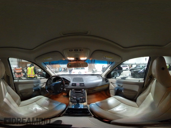 2007 Volvo XC90 I6 with VIN YV4CZ982071347164, listed as a IAAI auction lot 42020061 with 121,349 mi miles. Bid and sale history available at carsss.com. Image 18.