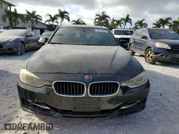 2013 BMW 3 Series 335i xDrive with VIN WBA3B9G57DNR89613, listed as a Copart auction lot 45914445 with 149,090 mi miles and Clean title. Bid and sale history available at DreamBid. Image 5.