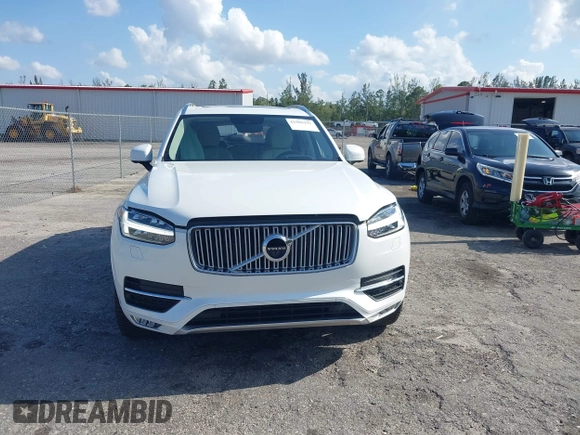 2019 Volvo XC90 Inscription with VIN YV4A22PL8K1473682, listed as a IAAI auction lot 41999191 with 47,334 mi miles. Bid and sale history available at carsss.com. Image 13.
