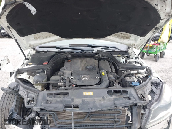2015 Mercedes-Benz C 250 with VIN WDDGJ4HB8FG391252, listed as a IAAI auction lot 42428123 with 139,413 mi miles and . Bid and sale history available at DreamBid. Image 10.