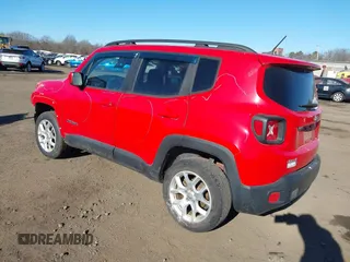 2017 Jeep Renegade Latitude with VIN ZACCJBBB2HPF91832, listed as a IAAI auction lot 41432771 with 32,601 mi miles. Bid and sale history available at carsss.com. Image 3.