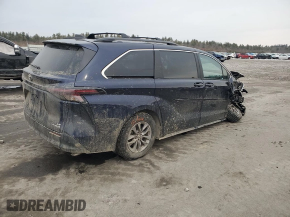 2024 Toyota Sienna LE with VIN 5TDKSKFC9RS113116, listed as a Copart auction lot 88709905 with 23,282 mi miles and Salvage Title. Bid and sale history available at carsss.com. Image 3.