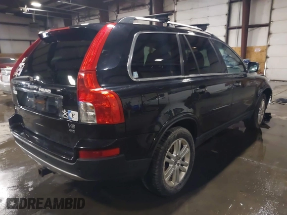 2007 Volvo XC90 V8 with VIN YV4CZ852471387486, listed as a IAAI auction lot 41597250 with 155,120 mi miles. Bid and sale history available at carsss.com. Image 4.