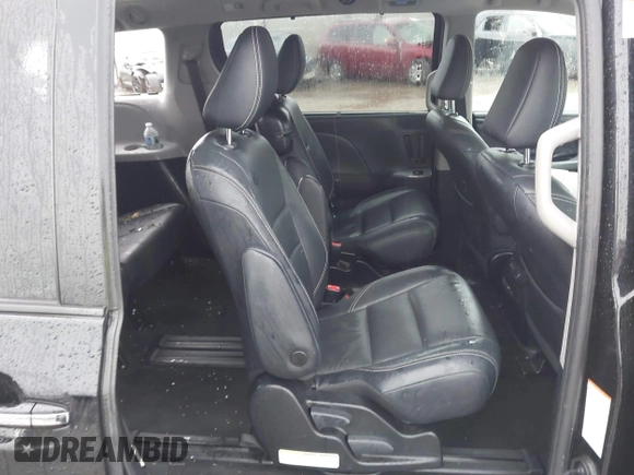 2018 Toyota Sienna SE with VIN 5TDXZ3DC5JS937838, listed as a IAAI auction lot 41964525 with 63,177 mi miles and . Bid and sale history available at DreamBid. Image 8.