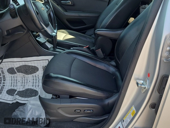 2020 Chevrolet Trax LT с VIN KL7CJPSB1LB010835, выставлен на аукционе IAAI как лот 42832682 с пробегом 51 060 миль миль и . История ставок и продаж доступна на DreamBid. Изображение 17.