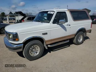 1996 Ford Bronco XL with VIN 1FMEU15N3TLB21558, listed as a Copart auction lot 45960715 with 157,276 mi miles and Clean Title. Bid and sale history available at carsss.com. Image 1.