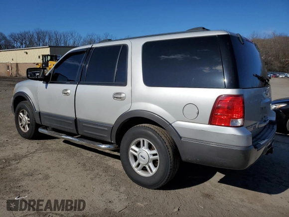 2004 Ford Expedition XLT with VIN 1FMFU16W24LA90624, listed as a Copart auction lot 52452175 with 215,224 mi miles and Clean title. Bid and sale history available at DreamBid. Image 2.