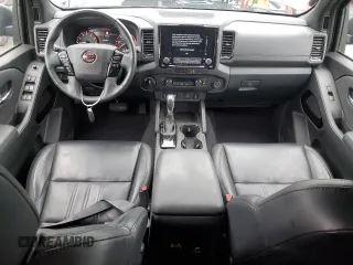 2022 Nissan Frontier Pro-4X z VIN 1N6ED1EK4NN686366, wystawiony jako Copart lot #57396085 z przebiegiem 50 753 mil mil oraz Szkoda całkowita • Salvage title. Historia ofert i sprzedaży dostępna na DreamBid. Obrazek 8.