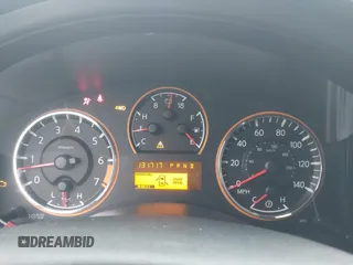2014 Nissan Armada SL z VIN 5N1BA0NC8EN601509, wystawiony jako IAAI lot #42420782 z przebiegiem 131 717 mil mil oraz . Historia ofert i sprzedaży dostępna na DreamBid. Obrazek 7.