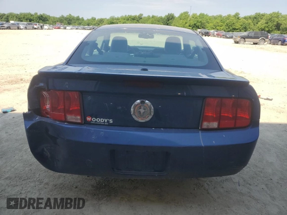 2008 Ford Mustang Deluxe with VIN 1ZVHT80N985150477, listed as a Copart auction lot 56712905 with 163,855 mi miles and Clean title. Bid and sale history available at DreamBid. Image 6.