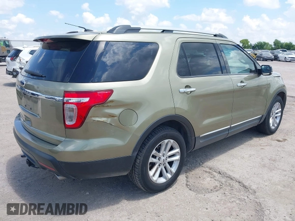 2012 Ford Explorer XLT with VIN 1FMHK7D8XCGA23797, listed as a IAAI auction lot 42573805 with 139,371 mi miles and . Bid and sale history available at DreamBid. Image 4.
