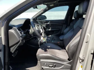 2020 Audi SQ5 Premium Plus with VIN WA1B4AFY6L2015167, listed as a Copart auction lot 52133585 with 27,887 mi miles and Salvage Title. Bid and sale history available at DreamBid. Image 7.