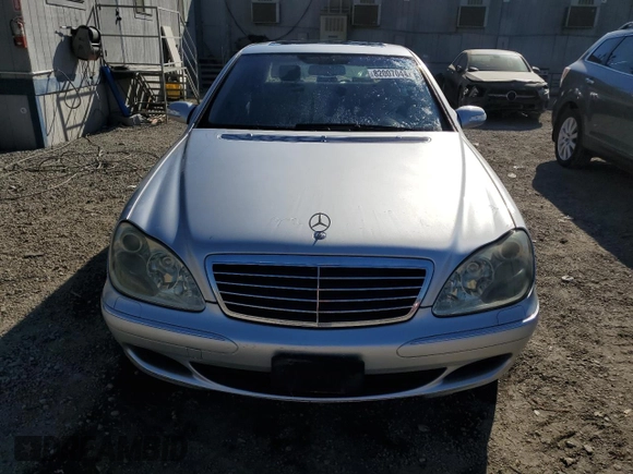 2003 Mercedes-Benz S-Class 5.0L with VIN WDBNG75J13A322171, listed as a Copart auction lot 82007044 with 119,862 mi miles and Clean Title. Bid and sale history available at carsss.com. Image 5.