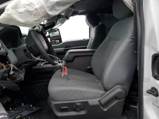 2013 Ford F-250 XL with VIN 1FT7X2BT7DEA62601, listed as a Copart auction lot 43250835 with 124,399 mi miles and Salvage Title. Bid and sale history available at DreamBid. Image 7.