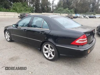 2007 Mercedes-Benz C 230 Sport с VIN WDBRF52H47F921486, выставлен на аукционе Copart как лот 63609215 с пробегом 186 189 миль миль и Чистый • Clean title. История ставок и продаж доступна на DreamBid. Изображение 2.