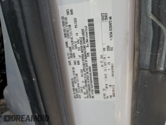 2017 Ford Transit XL z VIN 1FBZX2YM0HKA63450, wystawiony jako Copart lot #47491695 z przebiegiem 160 743 mil mil oraz Szkody całkowita. Historia ofert i sprzedaży dostępna na DreamBid. Obrazek 13.