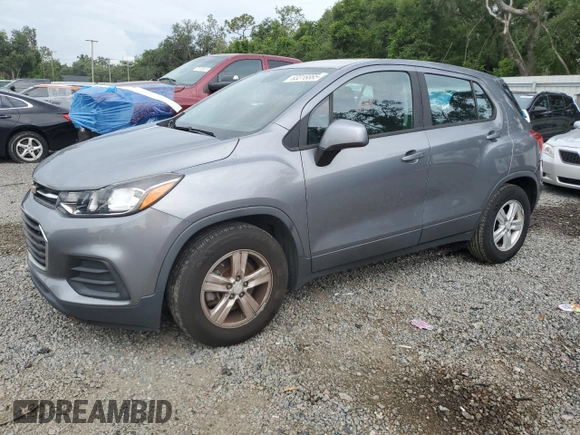 2020 Chevrolet Trax LS z VIN 3GNCJKSB3LL175622, wystawiony jako Copart lot #63316885 z przebiegiem Nie podano mil oraz Szkoda całkowita • Salvage title. Historia ofert i sprzedaży dostępna na DreamBid. Obrazek 1.