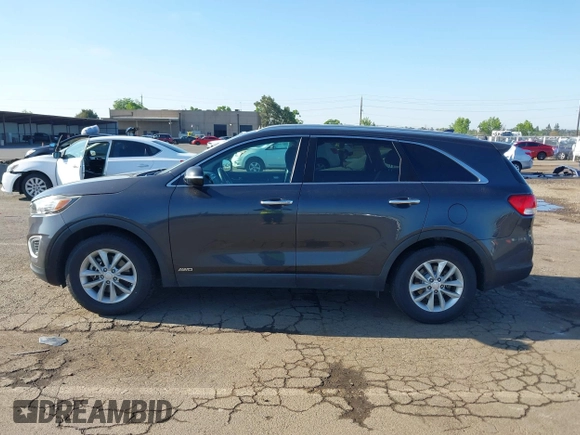 2017 Kia Sorento LX with VIN 5XYPGDA32HG294002, listed as a IAAI auction lot 42121806 with 154,733 mi miles. Bid and sale history available at carsss.com. Image 14.