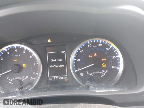 2018 Toyota Highlander LE with VIN 5TDZZRFH0JS236919, listed as a IAAI auction lot 42642151 with 121,266 mi miles and . Bid and sale history available at DreamBid. Image 7.