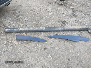 2000 GMC Sierra 3500 z VIN 1GTHK33F9YF413736, wystawiony jako IAAI lot #42197845 z przebiegiem 255 855 mil mil oraz . Historia ofert i sprzedaży dostępna na DreamBid. Obrazek 12.