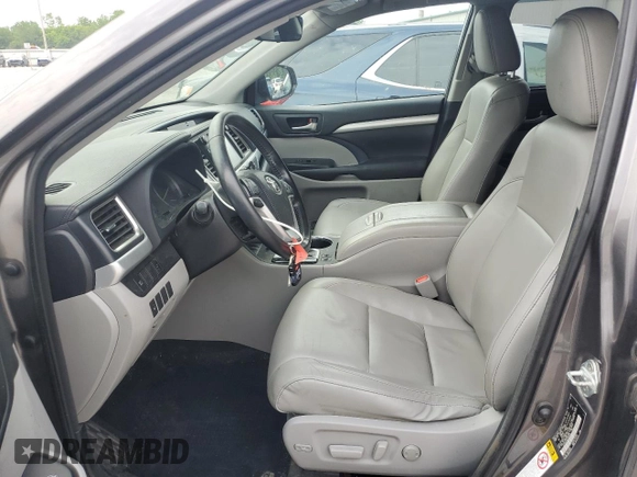 2018 Toyota Highlander Hybrid XLE with VIN 5TDJGRFHXJS048539, listed as a Copart auction lot 60134685 with 228,968 mi miles and Salvage title. Bid and sale history available at DreamBid. Image 7.