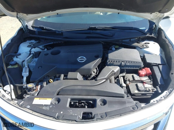 2015 Nissan Altima 2.5 with VIN 1N4AL3AP1FC472617, listed as a IAAI auction lot 41886849 with 67,395 mi miles. Bid and sale history available at carsss.com. Image 10.