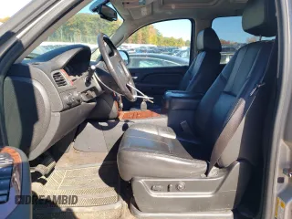 2008 Chevrolet Avalanche LTZ with VIN 3GNFK12398G251731, listed as a Copart auction lot 75665554 with 175,899 mi miles and Clean Title. Bid and sale history available at DreamBid. Image 7.