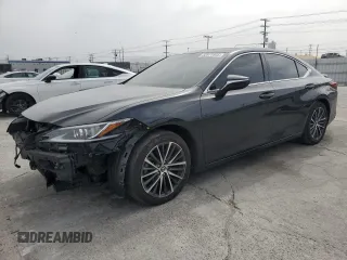 2022 Lexus ES 300h с VIN 58ADA1C17NU021831, выставлен на аукционе Copart как лот 52971935 с пробегом 73 056 миль миль и Списание • Salvage title. История ставок и продаж доступна на DreamBid. Изображение 1.